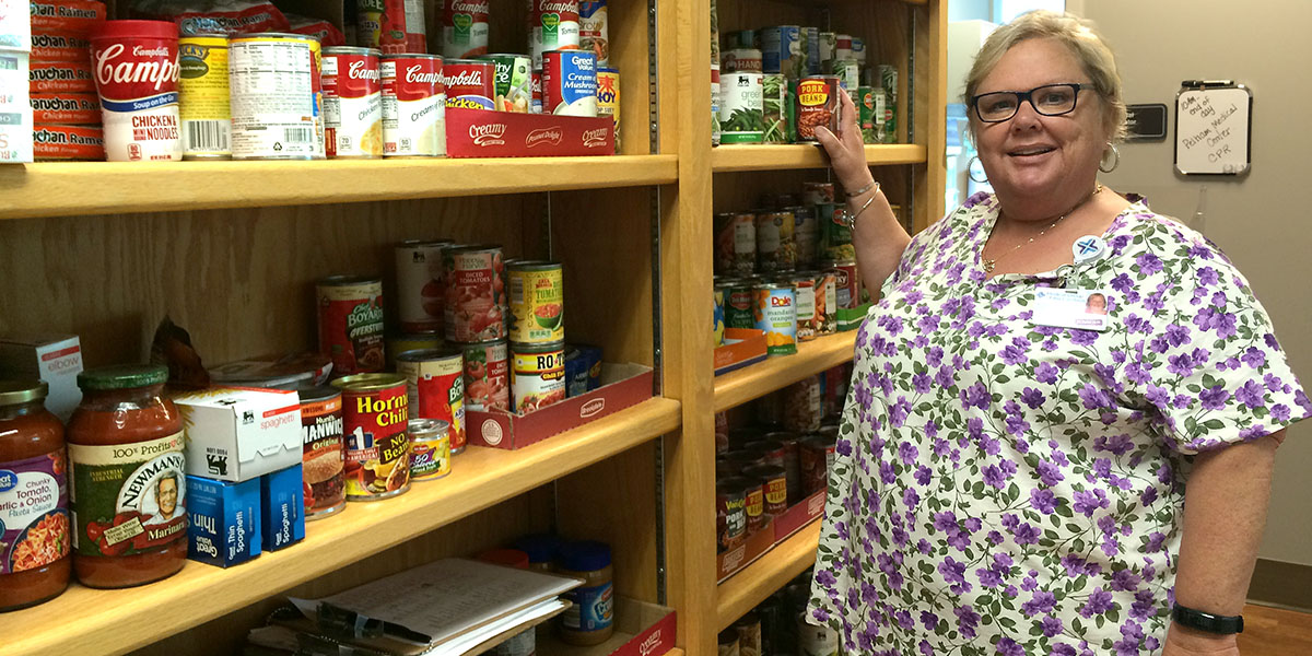 Leslie Sellers - Infectious Disease- Food Bank (6)_1200x600_Discover-Health.jpg