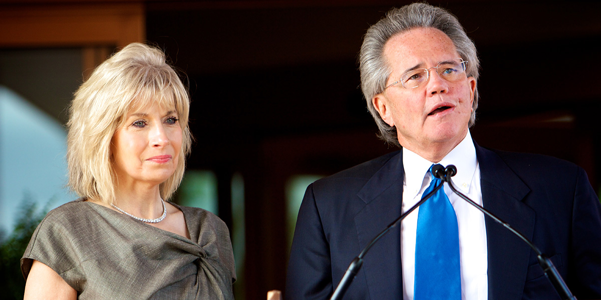 Marsha and Jimmy Gibbs at the ribbon cutting for Gibbs Cancer Center