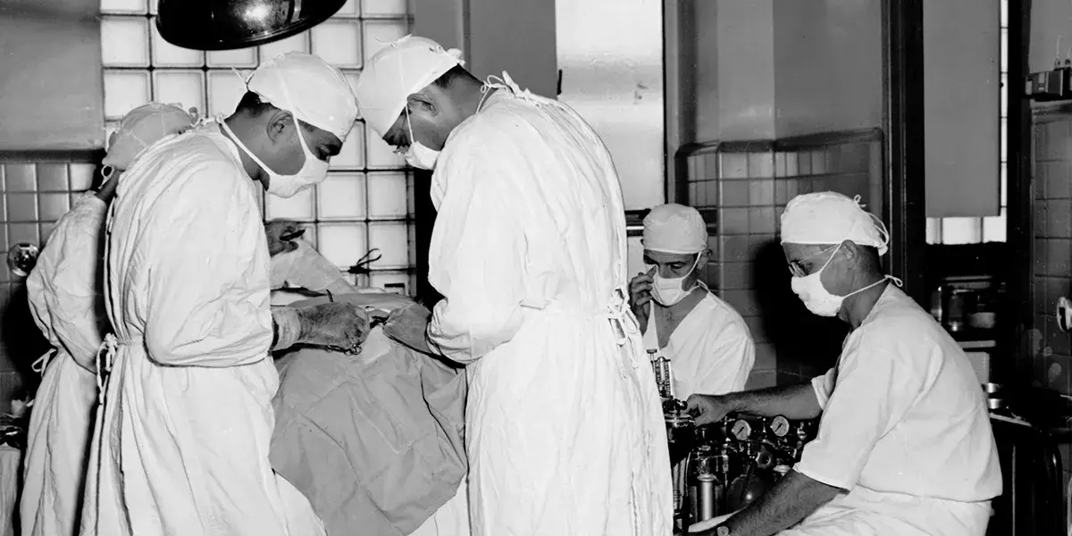 surgery 1200x600.jpg